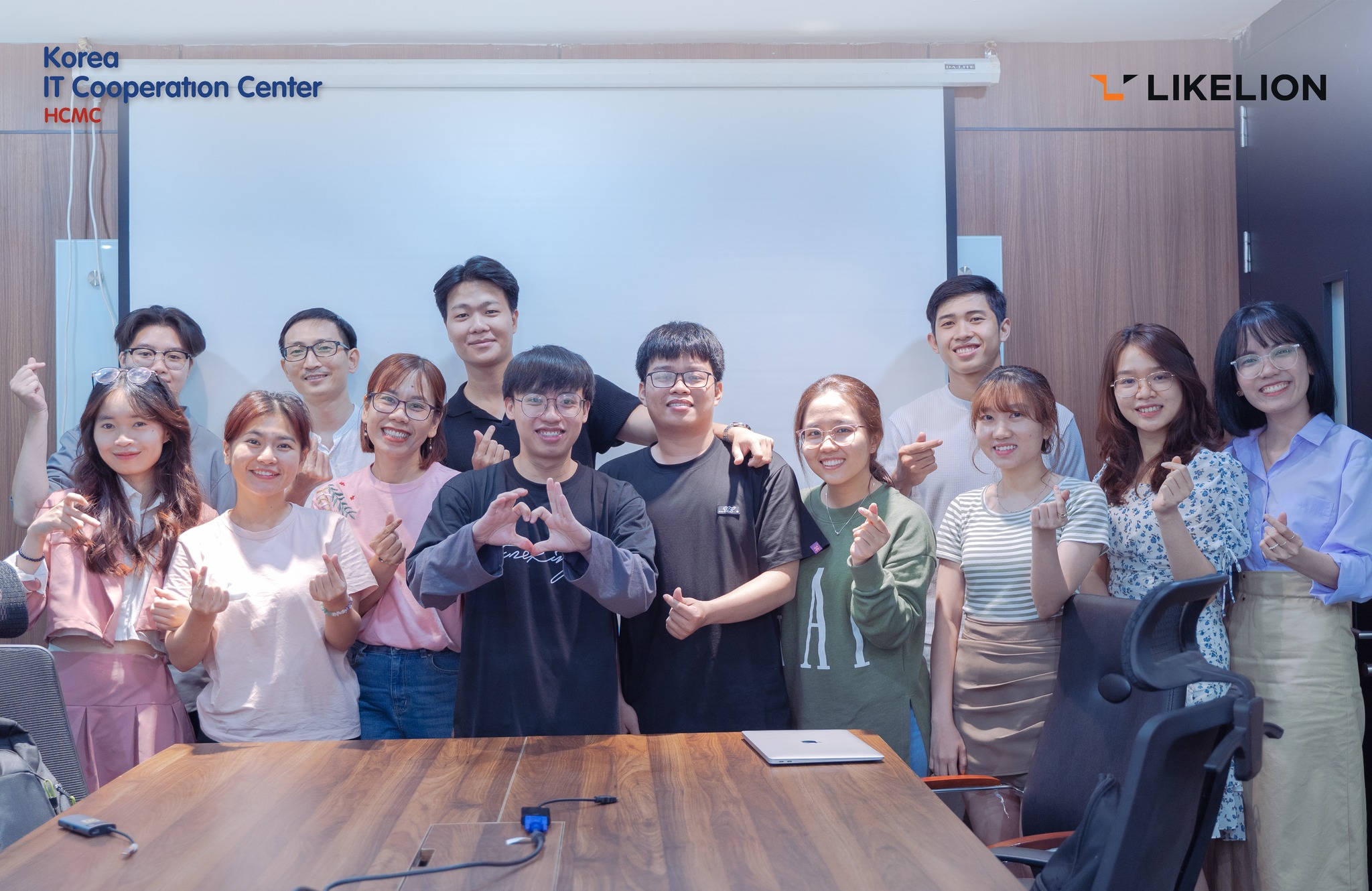 Bootcamp 4 Team at Hackathon Final